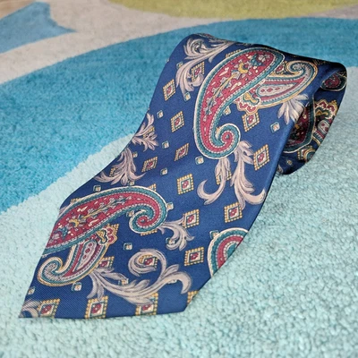 Bill Blass Tie Mens Blue Red Green Paisley Silk Made USA Vintage Classic 90s - Image 1 of 4