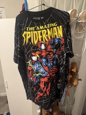 Camiseta negra de cómic AOP con estampado completo de Spider-Man 2XL Foto 1 de 3