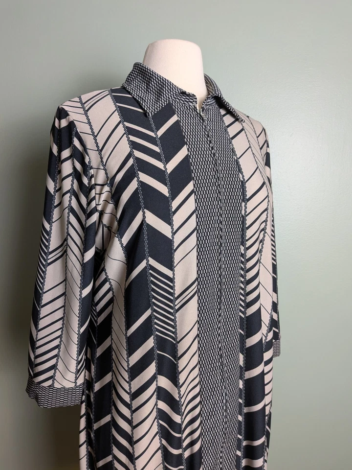 Robbie Lee Herringbone Print Mod Vintage Shift Zip Up Dress - Image 1 of 4