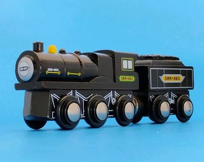 Motor de trem de madeira Maxim SRR-063 e tremonha de carvão compatível Thomas Brio muito bom estado usado - Imagem 1 de 3