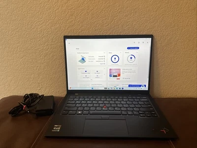 Lenovo X1 Carbon Gen10 i7-1260P 16GB.1TB, NVMe SSD EXCELENTE Foto 1 de 4