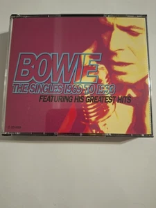 David Bowie-The Singles 1969-1993 Featuring His Greatest Hits CD -see des - Imagen 1 de 7