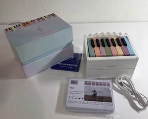 Taylor Swift Klavierkalender 2025 mit Karten Spielzeug Klavier Musikinstrument NEU - Bild 1 von 7