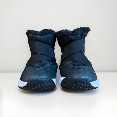 Botas de invierno Nike Flex Advance para niños pequeños talla 8C cómodas para caminar y viajar Foto 1 de 4