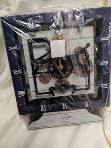 The Gears Clock 10'' Inch Desk - Wall Clock (convertible) Canada Line Square - Picture 1 of 6