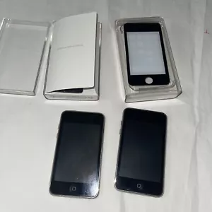 2x Apple iPod Touch A1288 8GB 2nd Gen spares repairs - Picture 1 of 4