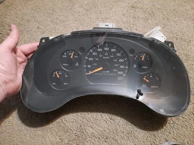 2000-2003 Chevrolet S10 / GMC Sonoma Instrument Cluster 257-04060 - Image 1 of 4
