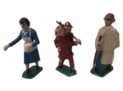 La Ferme 3 personnages en Plomb Creux Bel Etat Jouet Ancien BF 1920-1930 France - Photo 1/4