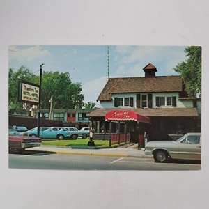 Traveler's Inn Eagle River Wisconsin 60's & 70's Classic Car Vintage Postcard - Picture 1 of 6