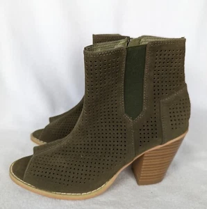 Botas al tobillo para mujer Rue 21 verde oliva perforadas punta abierta talla 6/7 - Imagen 1 de 12