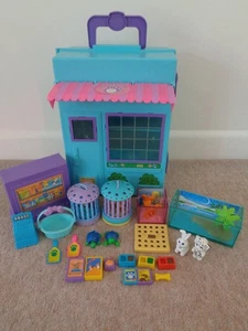 Vintage Kenner 1992 Littlest Pet Shop Carry Case Shop with Pets - Picture 1 of 23