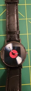 Reloj Pulsera Analógico 39mm Unisex De Colección Con Un LP, Dial RECORD, Batería Nueva  - Imagen 1 de 5