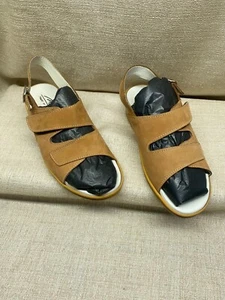 Women's Leather Sandals “Marco Elle” Vintage from Italy Tan Nubuck Wedge Sz 8 - Picture 1 of 13