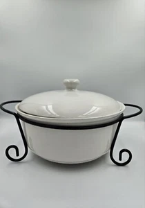 Home Essential and Beyond Bowl With Iron Rack White 11" Round - Used Without Box - Picture 1 of 10
