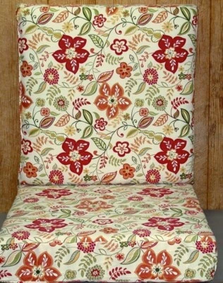 Juego de 2 sillas de asiento profundo para exteriores ~ Floral puro ~ 23,5 x 23,5 x 5,75 / 23,5 x 23,5 x 5,75 Foto 1 de 2