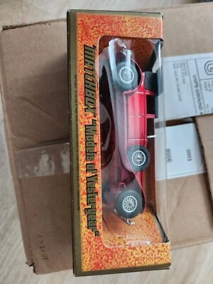 Matchbox Models of Yesteryear 1930 Model J Duesenberg red in original box. - Image 1 of 4