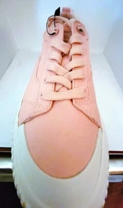 Sneakers Levis Rose Pink Emma taglia 9 scarpe comode natalizie allenamento casual nuove - Foto 1 di 5