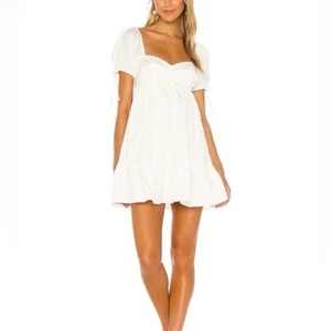 Amanda Uprichard Sicily Ruched Smocked Fit and Flare Mini Dress White Size M - Bild 1 von 12