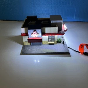 Used Menards Arby’s Restaurant Ho Scale. Light Up. 1:87 Scale. - Picture 1 of 5