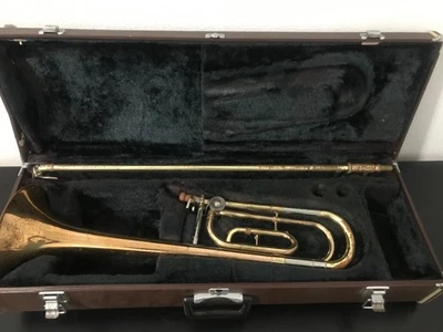¡ENVÍO RÁPIDO! Trombón gatillo intermedio Yamaha YSL356R con estuche y boquilla Foto 1 de 4