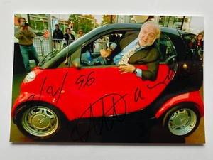 Nicolas Hayek ( 1928 - 2010 ) - Präsident Swatch Group - original Autogramm - Picture 1 of 1