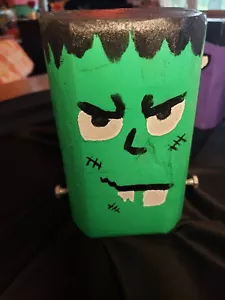 Decoración de madera de Halloween Frankenstein con pernos pintados a mano - Imagen 1 de 7