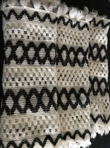 New Girls Justice Infinity Scarf Cream And Black - Picture 1 of 5
