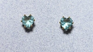 Blue in heart❤stud earrings - Picture 1 of 6