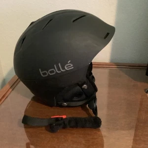 BOLLE snowboarding / ski helmet , size small BKW1-Y-1 Mint Condition - Picture 1 of 4