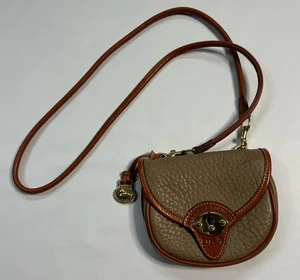 Dooney & Bourke Vintage AWL Cavalry Gürteltasche Crossbody hellbraun braun Bauchtasche gebraucht, in einwandfreiem Zustand - Bild 1 von 21