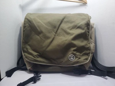 Crumpler Messenger Bag — The Horseman— CarryOn Laptop Compartment !! - image 1 of 4