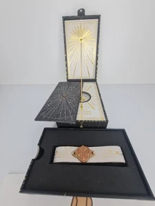 RARO Tomorrowland 2020 MMXX Treasure Case & Bracelet Set–'The Reflection of Love - Imagen 1 de 14