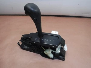 Conjunto de palanca de cambios de transmisión automática Jeep Liberty KJ 05-07 - Imagen 1 de 5