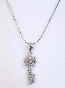 925 STERLING SILVER GLITTERY KEY PENDANT AND 16 INCH STERLING CHAIN - Picture 1 of 1