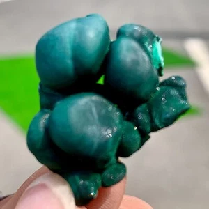 12G Natural glossy velvet Malachite transparent cluster rough mineral sample - Picture 1 of 20