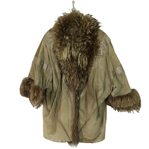 Abrigo Hettabretz Cocoon Gamuza Taupe Avestruz Mapache Borde Lana Tejido Forrado - Imagen 1 de 22