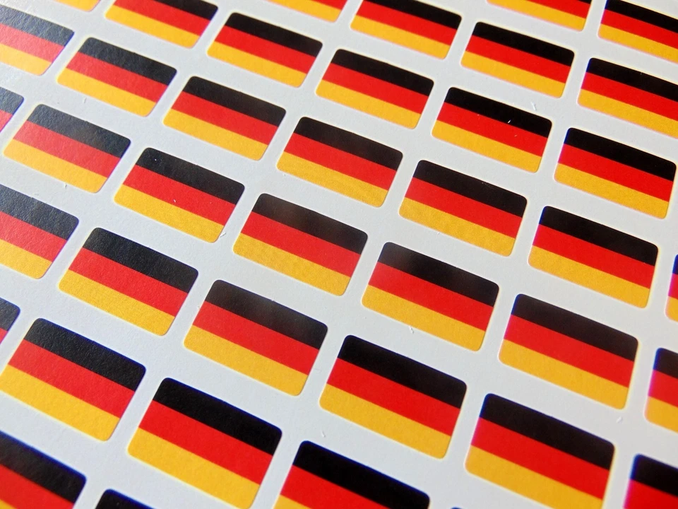 Packung 64 Klein Mini 20x12mm Deutsche Germany Flagge Sticker, Klebeetiketten - Bild 1 von 1
