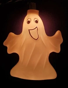 Vintage Blow Mold Halloween GHOST String Lights 20 LIGHTS! INDOOR/OUTDOOR Tested - Picture 1 of 9