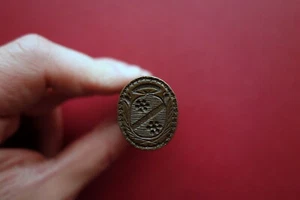 Antico Sigillo Araldico Finemente Cesellato in Bronzo Manico in Legno '800 - Foto 1 di 4