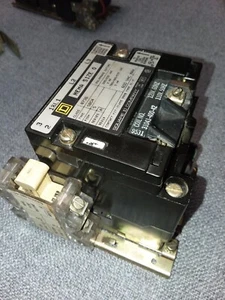 Square D 8736 SB0-4 Ac Contactor 3 Phase Rating 600 Volt Max *USED w/extras - Picture 1 of 3