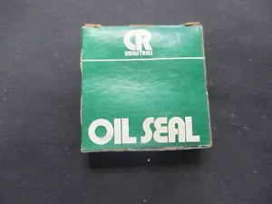 CR Industries 400454 Oil Seal - Picture 1 of 5