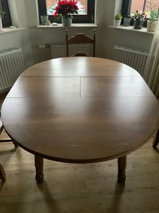 Esstisch Eiche massiv, rund Durchmesser 1,10m, oval 1,10 m x 1,45m - Bild 1 von 1