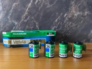 4x Fuji Velvia 50/35 color expired/ positive 35mm film analogue lots of - Bild 1 von 1