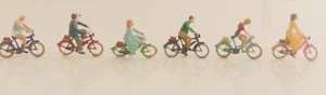 Preiser H0 - 6 Radfahrer (M/W/D) - Bild 1 von 3