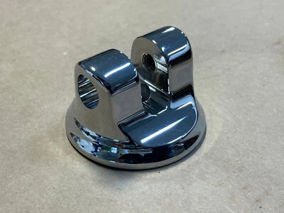 BIG DOG MOTOCICLETAS OEM CROMO 2009-2010 BULLDOG BAGGER montaje superior del motor Foto 1 de 4