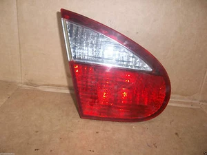 DAEWOO LANOS 1997-2002 BERLINA PASAJERO LADO CERCANO LUZ INTERIOR MALETERO - Imagen 1 de 1