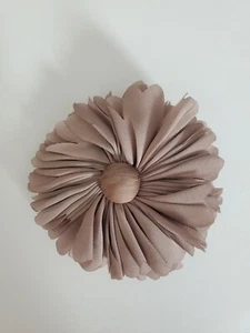 Paparazzi braune Blume Haarspange oder Anstecknadel Accessoire - Bild 1 von 4