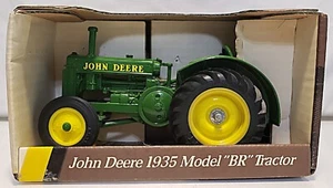 1/16 Eertl John Deere Model BR Tractor - Picture 1 of 6