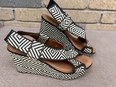 Lucky Brand Good Luck Original Womens High Heels Size 9M Multicolor F45  - Imagem 1 de 4