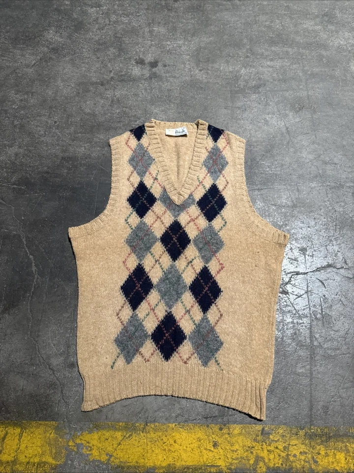 Pringle of Scotland Sweater Vest Mens 42 Argyle V Neck Made in Scotland - Image 1 of 4